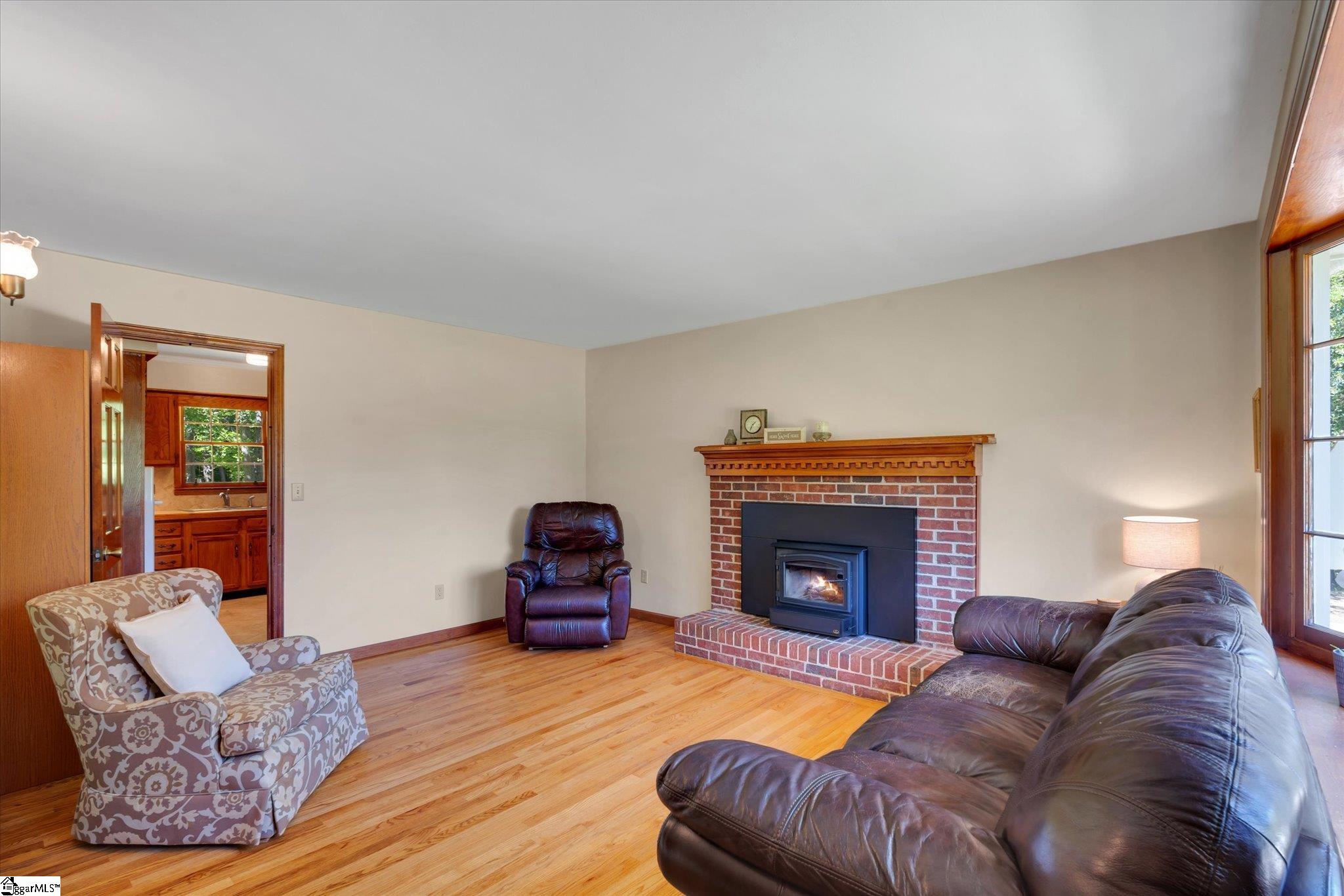 146 Woodside Road Simpsonville, SC 29680 - Photo 6 of 29