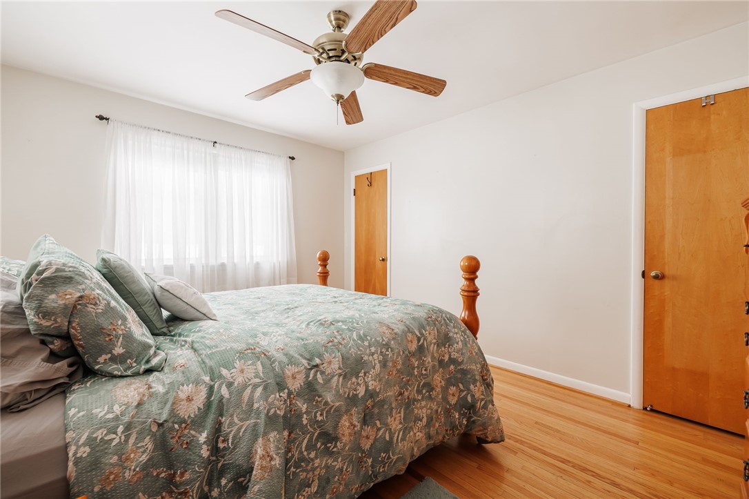 1572 Scribner Road Penfield, NY 14526 - Photo 18 of 32 Primary bedroom has 2 closets.