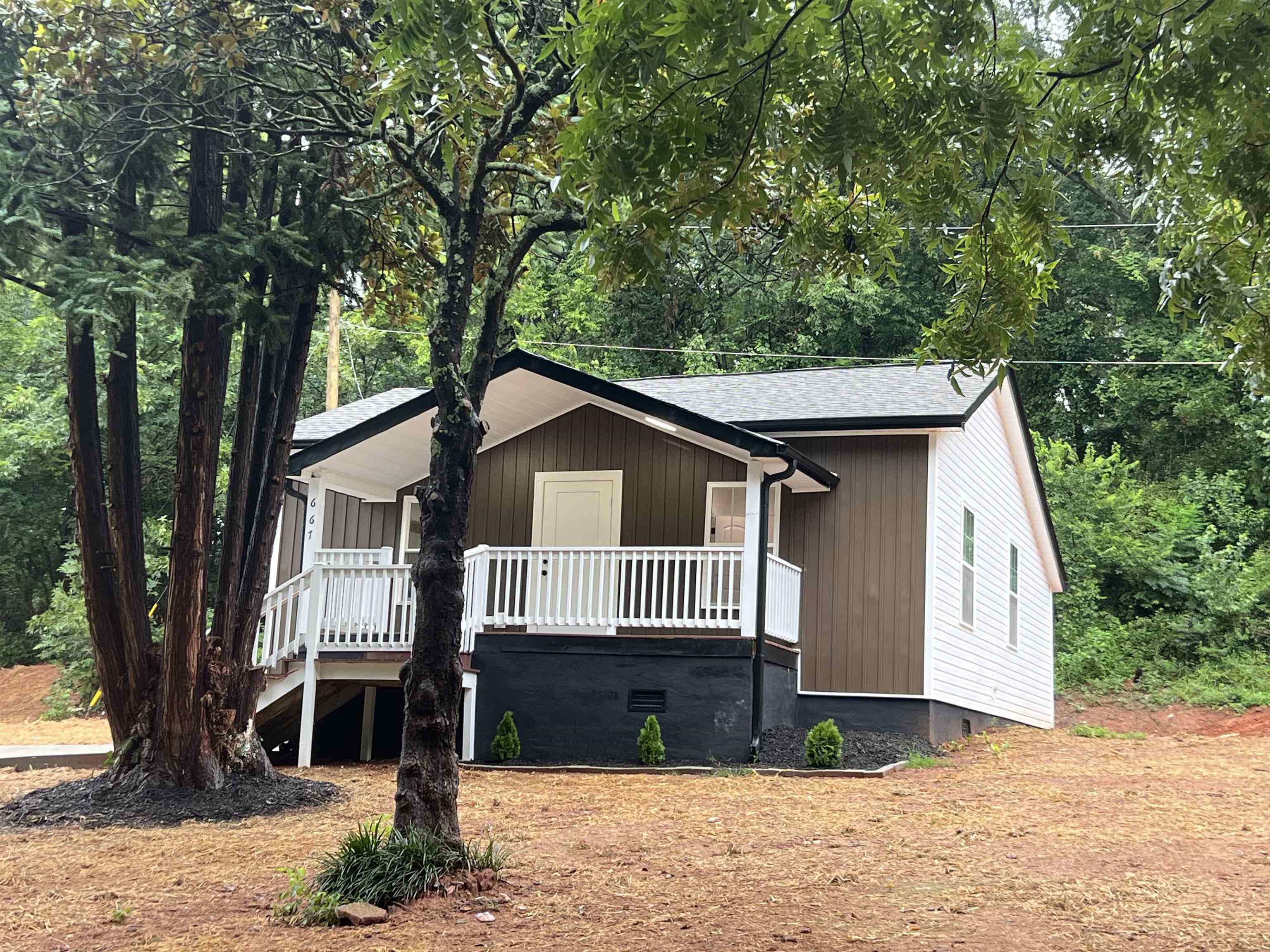 667 Old Whitney Road Spartanburg, SC 29303 - Photo 1 of 20 Gallery Image 1