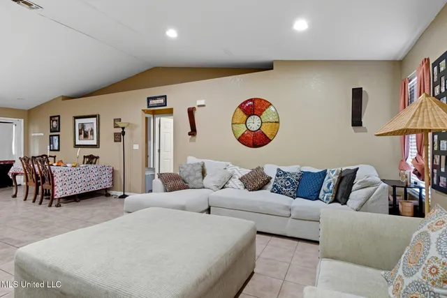 $121,500 | 6097 East Quitman Street, Bay St. Louis, MS 39520