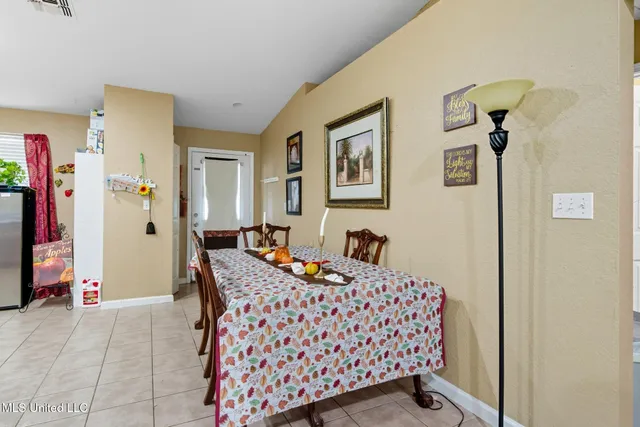 $121,500 | 6097 East Quitman Street, Bay St. Louis, MS 39520