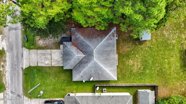 $121,500 | 6097 East Quitman Street, Bay St. Louis, MS 39520