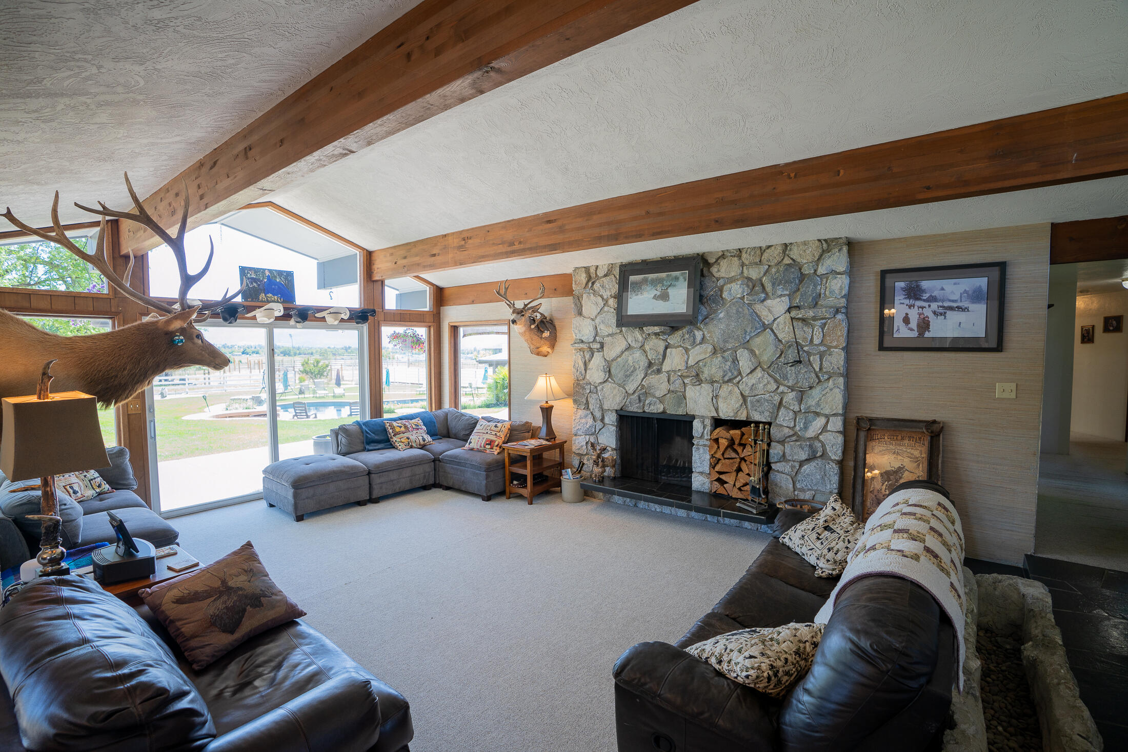 2872 Coker Butte Road Medford, OR 97504 - Photo 9 of 59 007