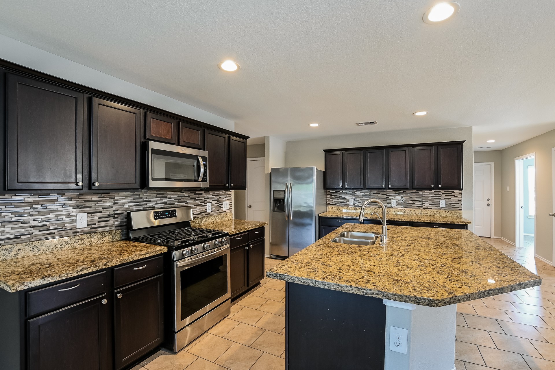 2734 Gold Flake Terrace Road Spring, TX 77373 - Photo 6 of 15 Gallery Image 6