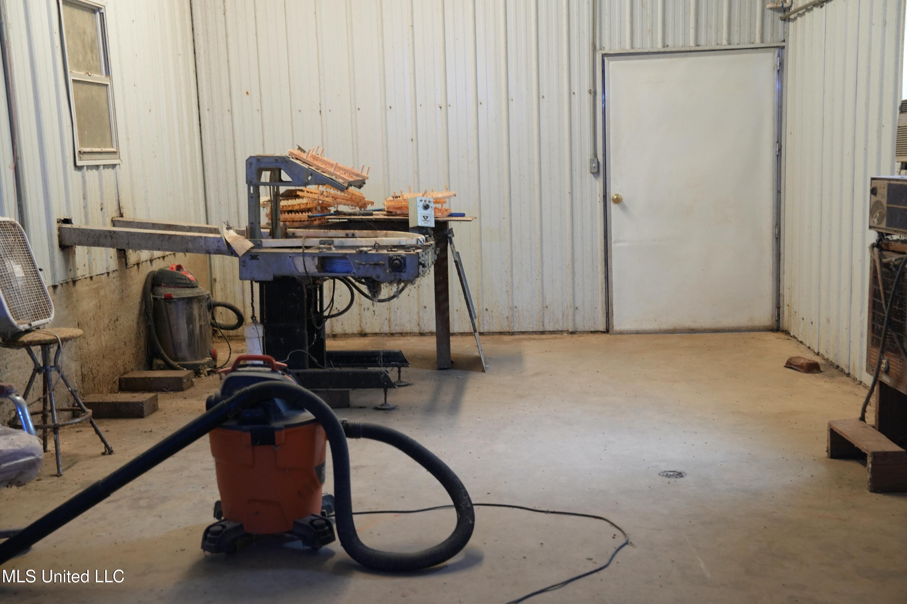 10671 Ms-427 Carthage, MS 39051 - Photo 11 of 49 DSC07710