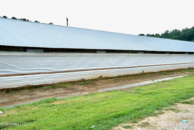 $983,000 | 10671 Ms-427, Carthage, MS 39051