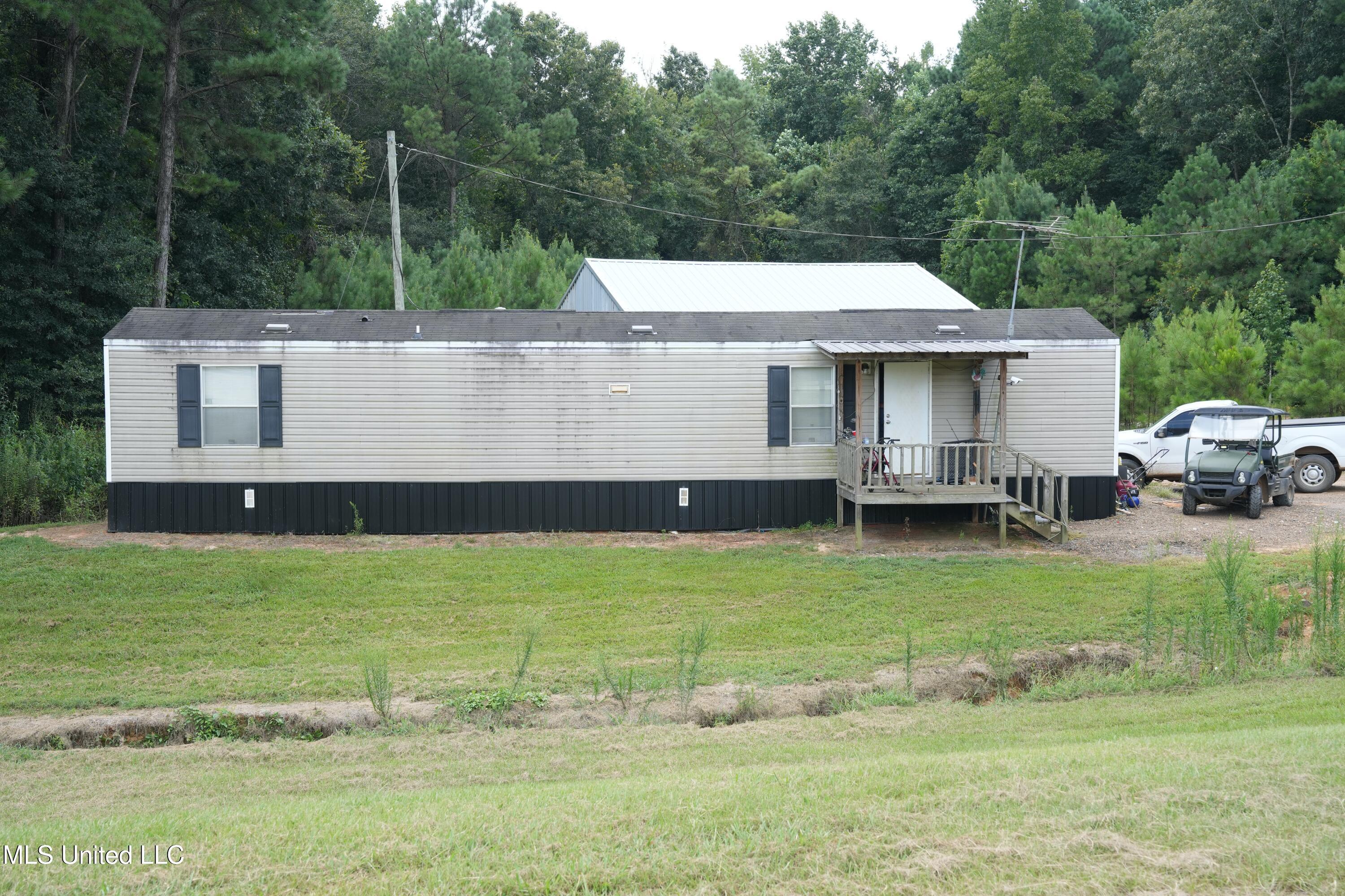 10671 Ms-427 Carthage, MS 39051 - Photo 22 of 49 DSC08856