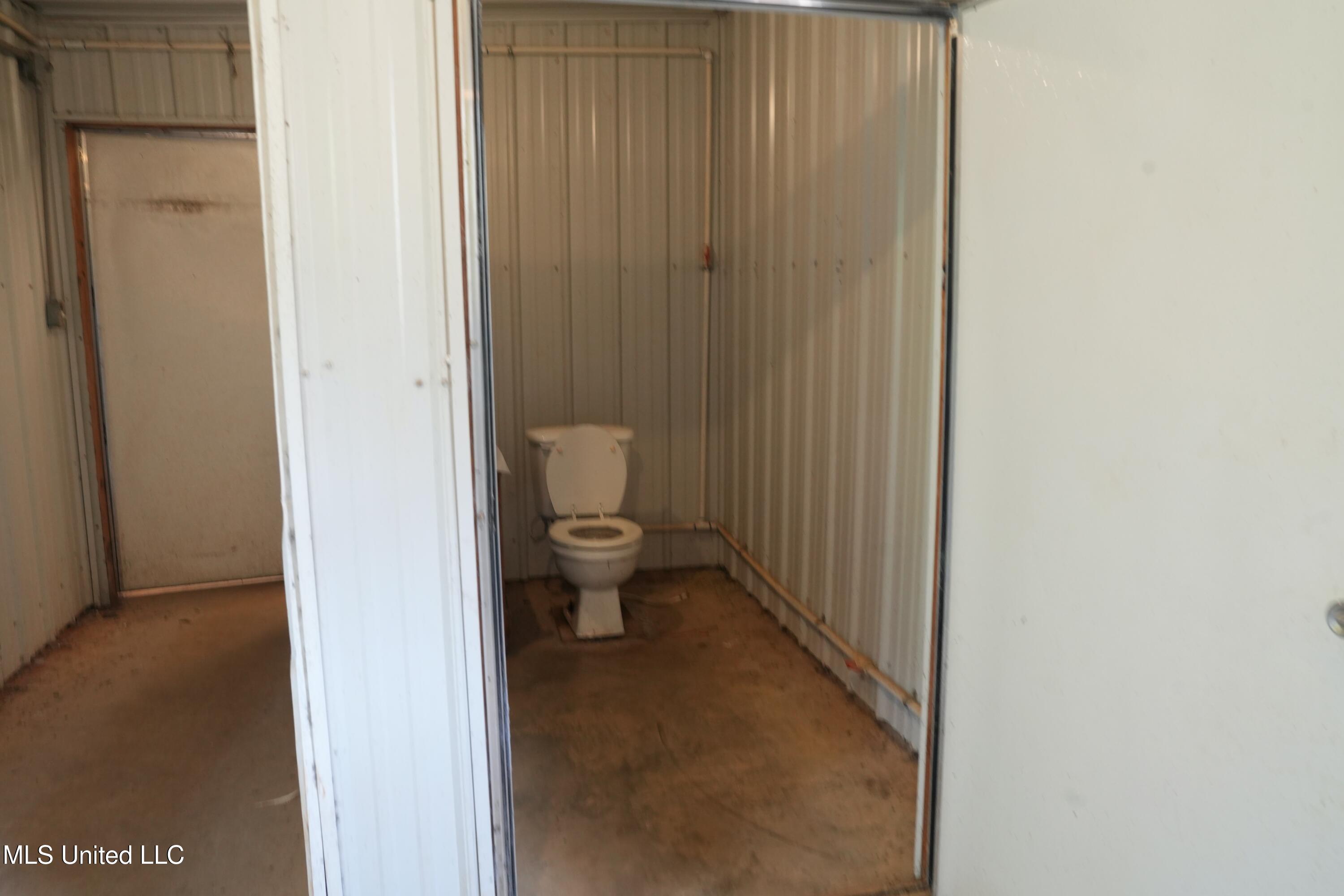 10671 Ms-427 Carthage, MS 39051 - Photo 27 of 49 DSC08865