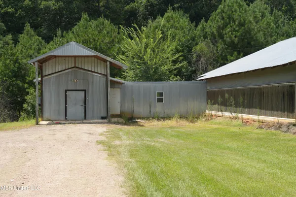 $983,000 | 10671 Ms-427, Carthage, MS 39051