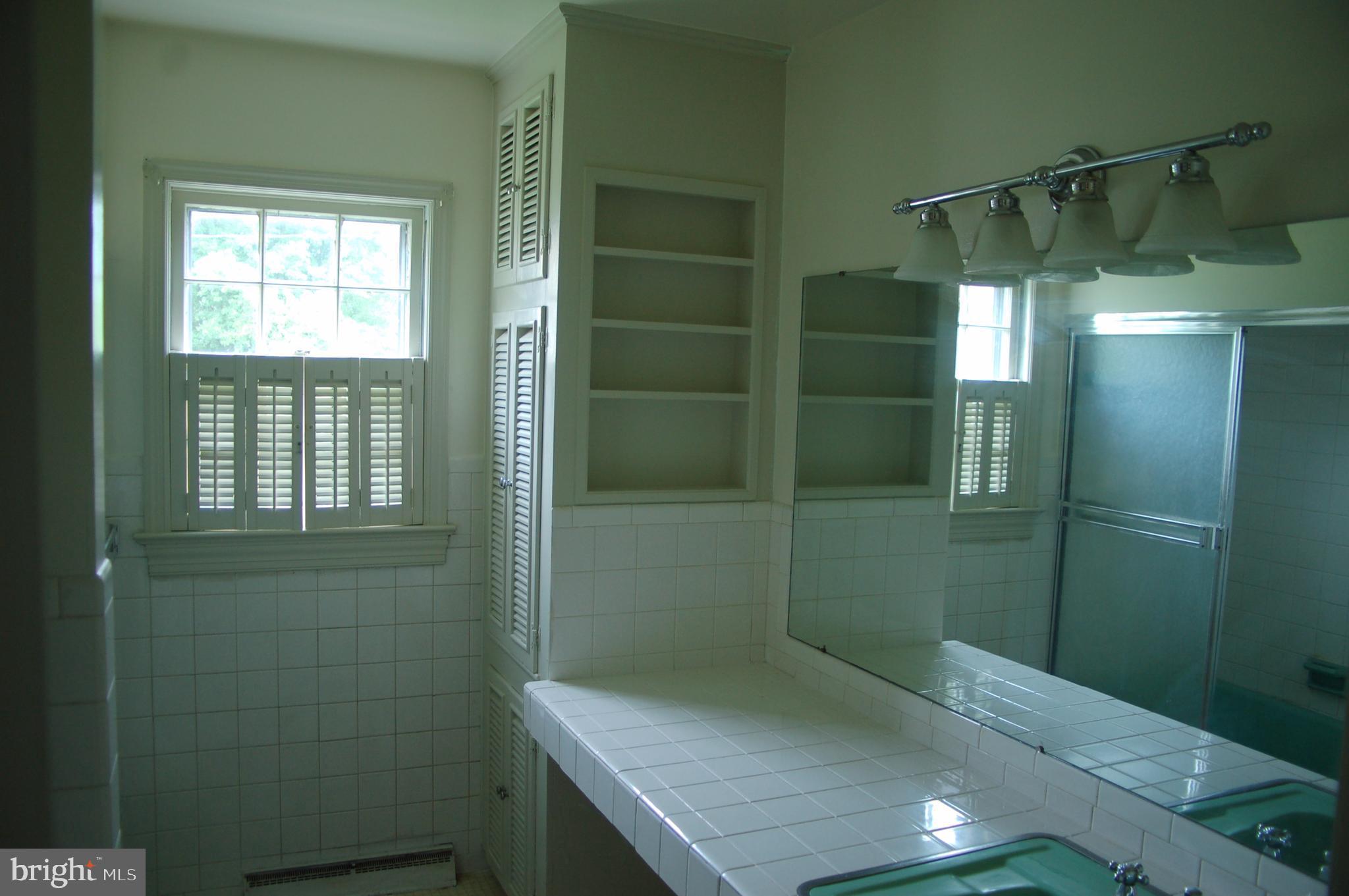 9085 Dahlgren Road King George, VA 22485 - Photo 16 of 28 Bath (Master)
