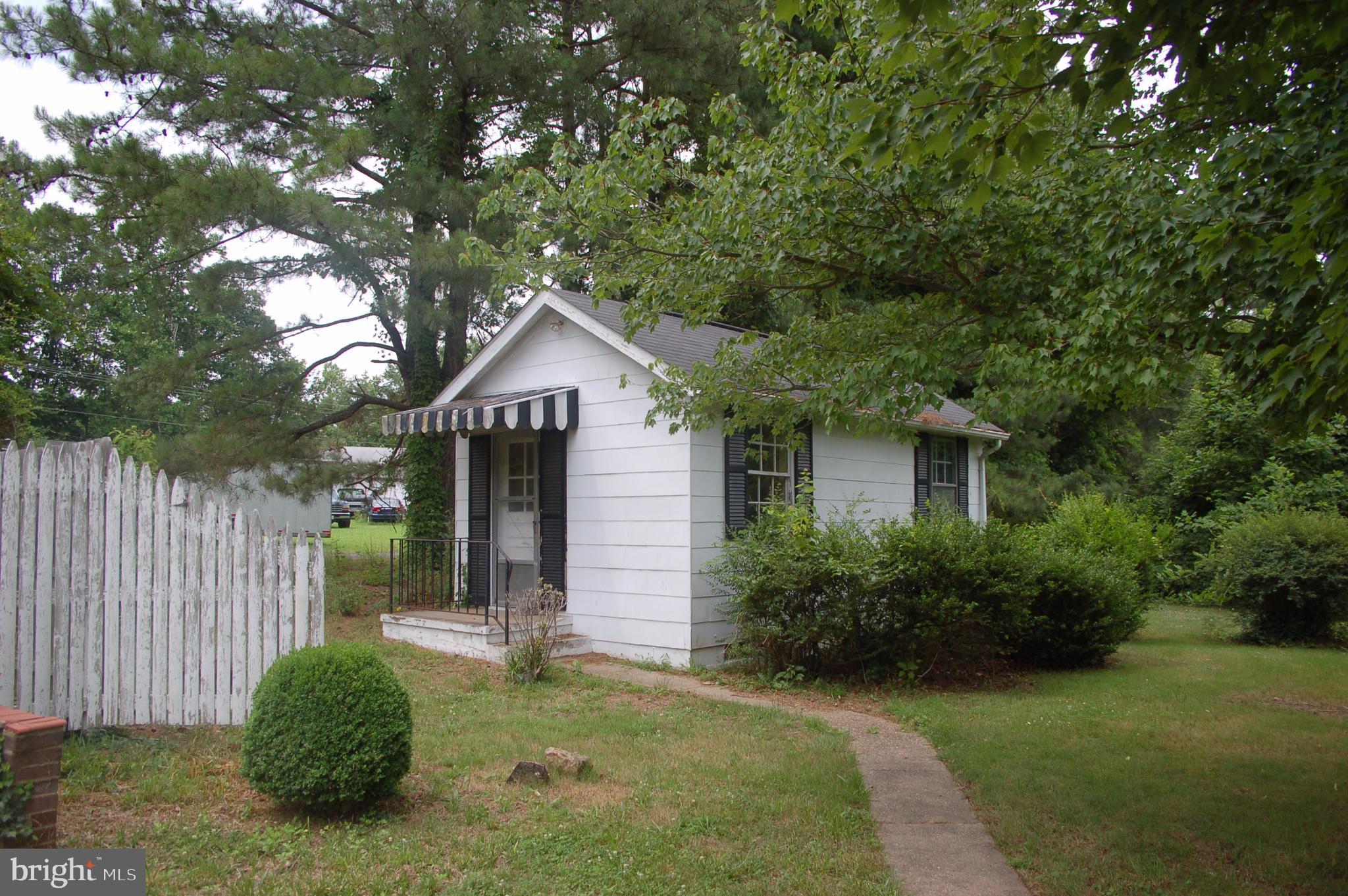 9085 Dahlgren Road King George, VA 22485 - Photo 20 of 28 Outbuilding Apartment