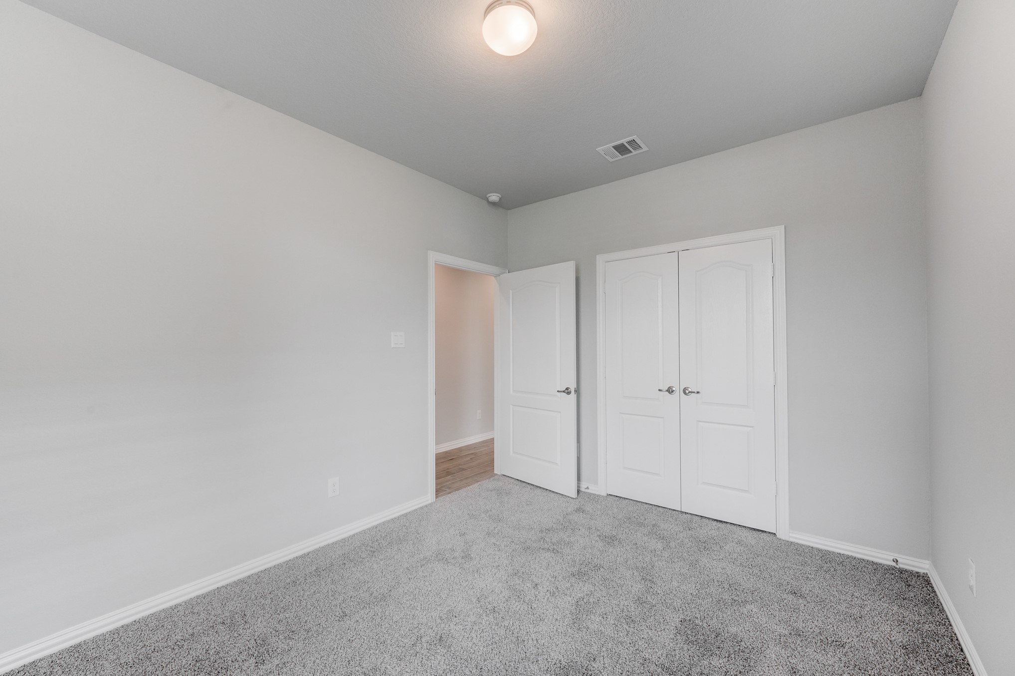 1229 Red Hills Drive Rosharon, TX 77583 - Photo 22 of 29 a view of an empty room