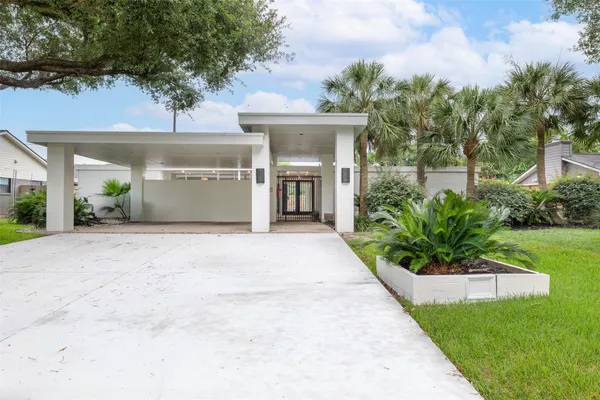 $559,000 | 10211 Willowgrove Drive, Houston, TX 77035