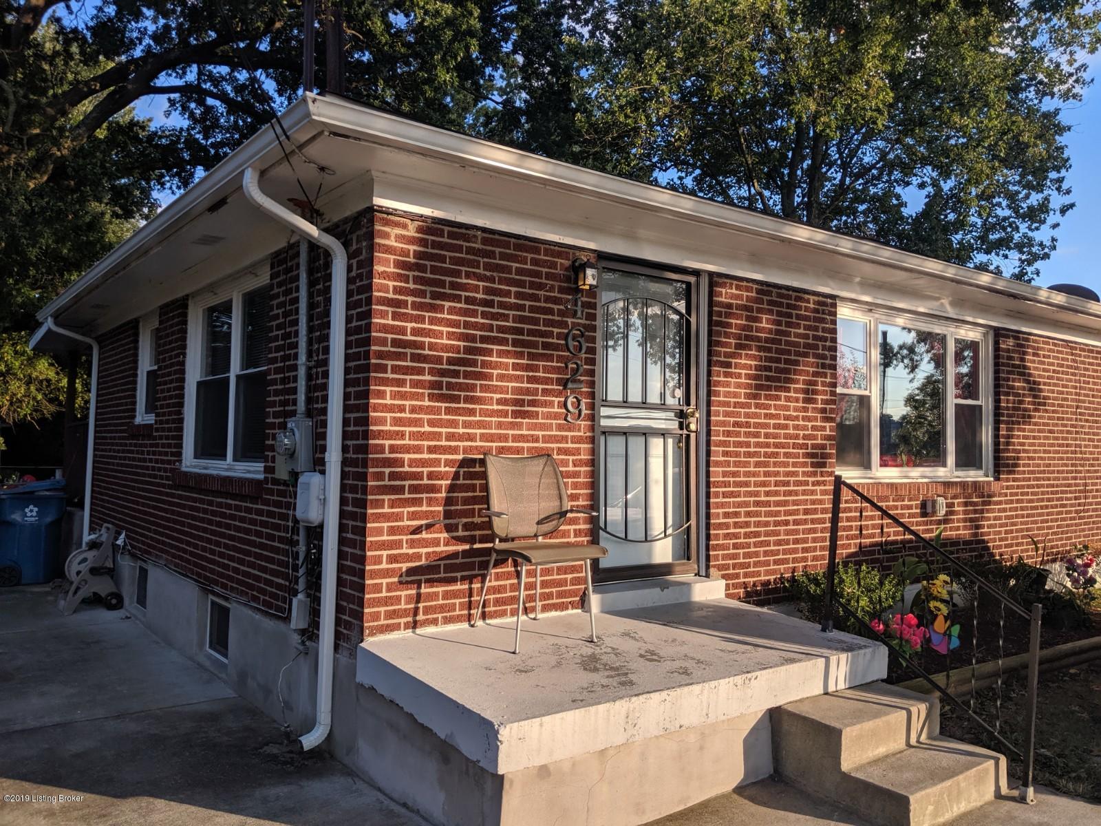 4629 Cane Run Road Louisville, KY 40216 - Photo 2 of 26 Front of home