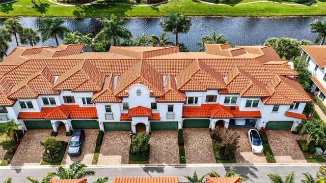 $639,000 | 11616 Southwest 13th Lane, Pembroke Pines, FL 33025