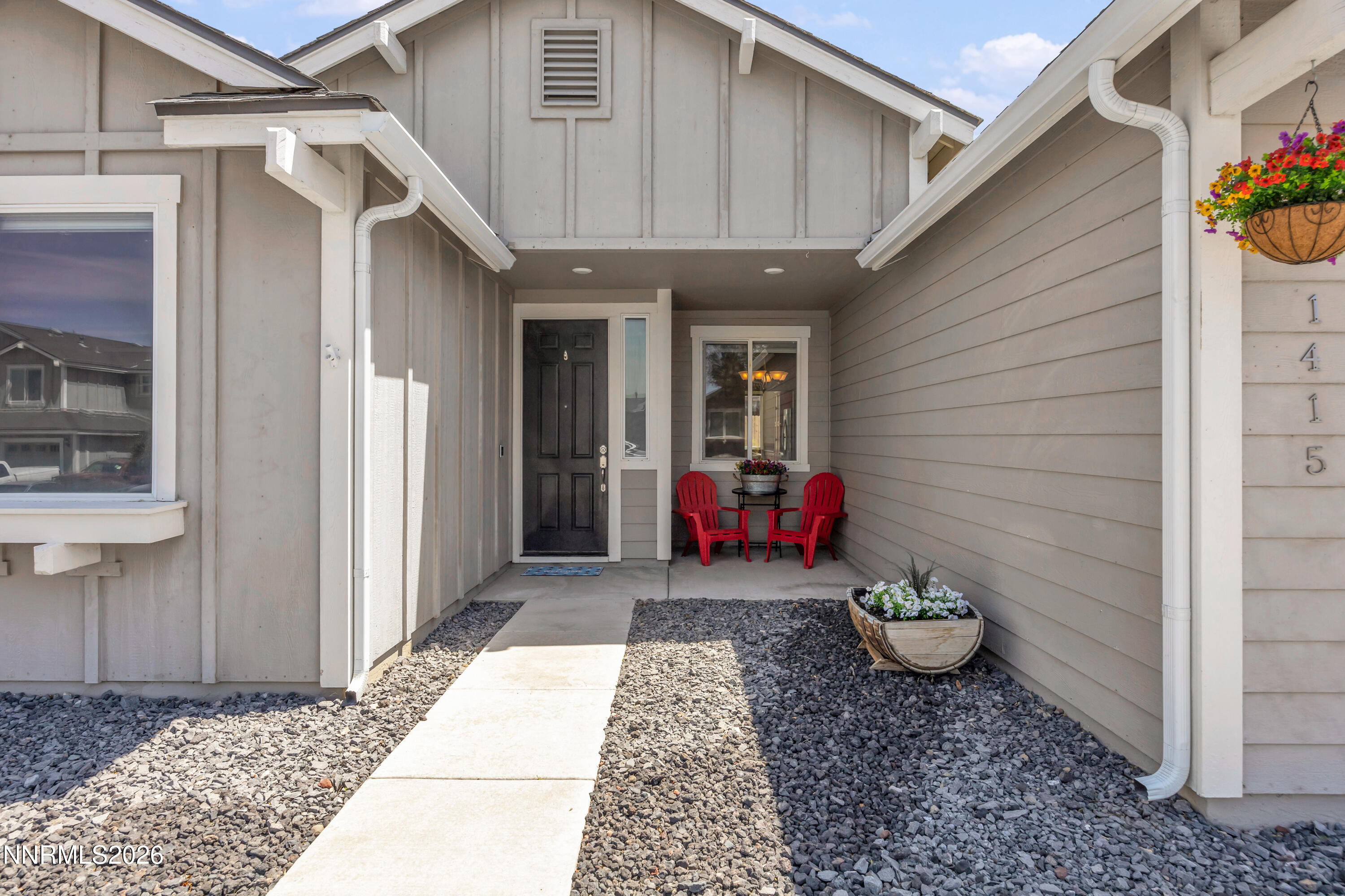 1415 Slate Way Fernley, NV 89408 - Photo 4 of 30 4_img_2442