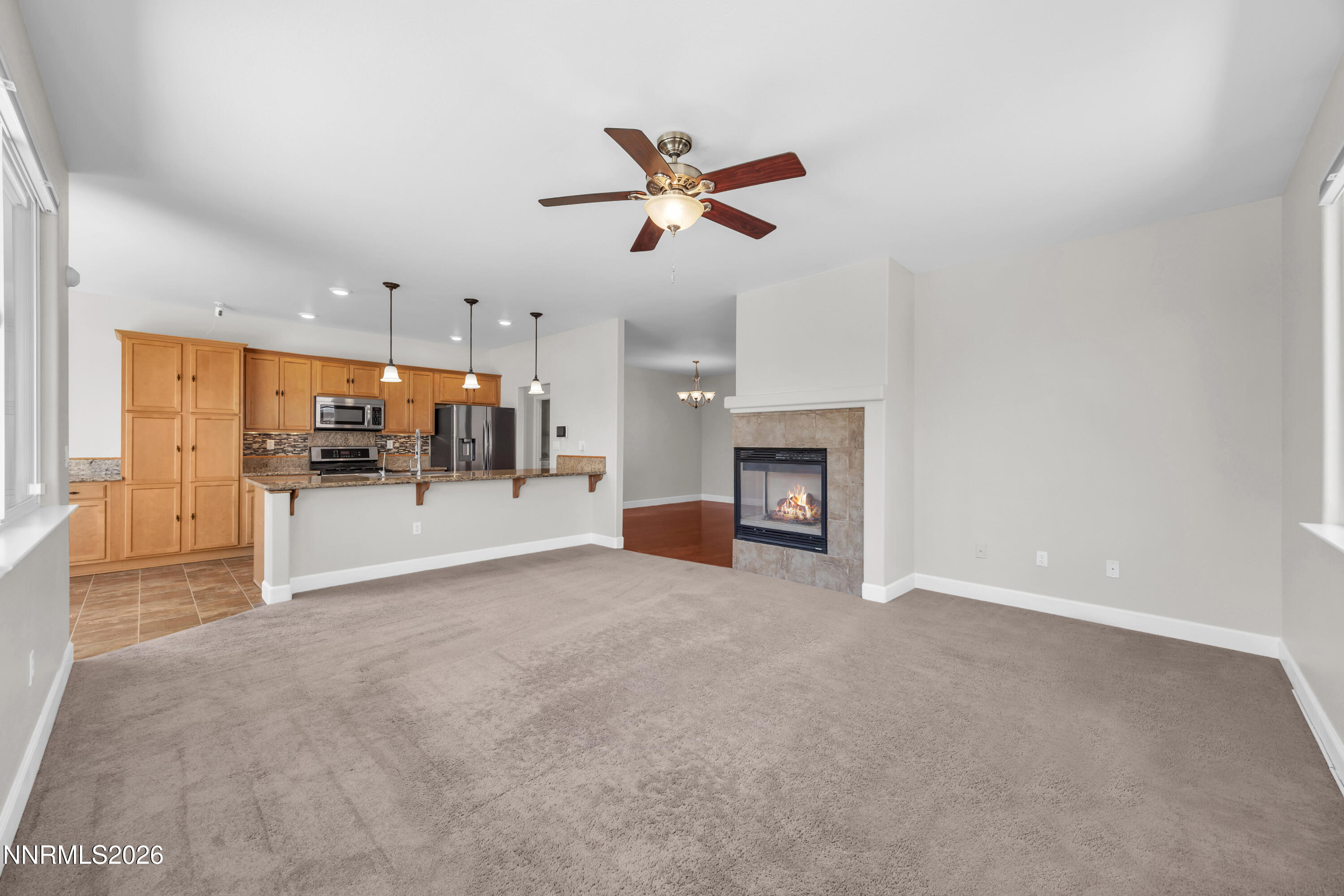 1415 Slate Way Fernley, NV 89408 - Photo 10 of 30 10_img_2484