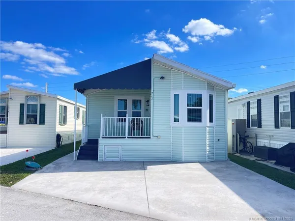 $339,500 | 717 Nettles Boulevard, Jensen Beach, FL 34957