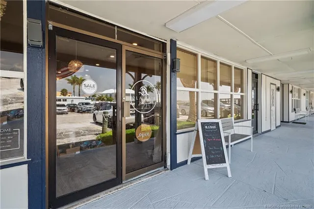 $339,500 | 717 Nettles Boulevard, Jensen Beach, FL 34957