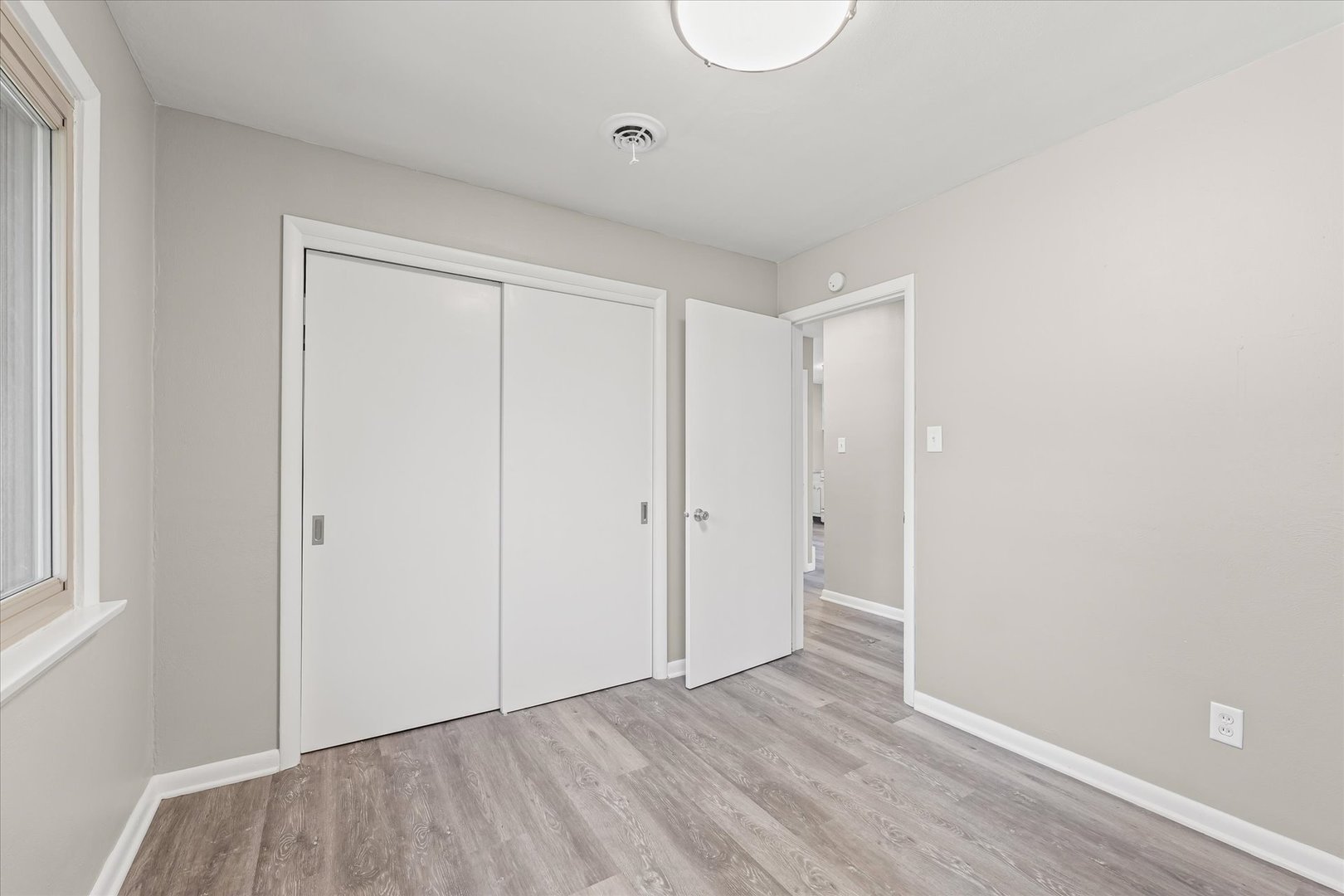 809 South Victor Street Champaign, IL 61821 - Photo 20 of 32 Gallery Image 20