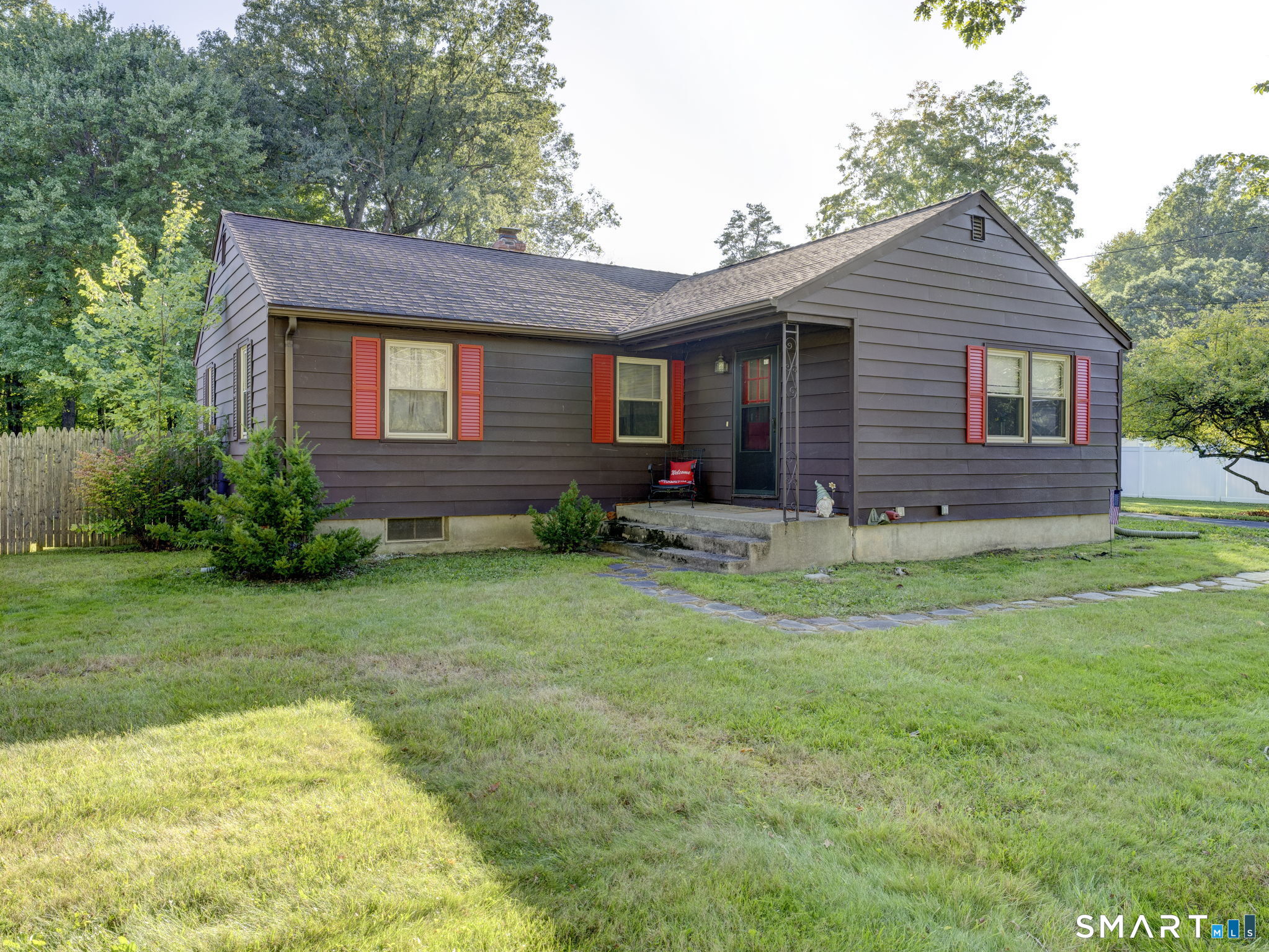 67 Mayflower Road Windsor, CT 06095 - Photo 3 of 40 Gallery Image 3