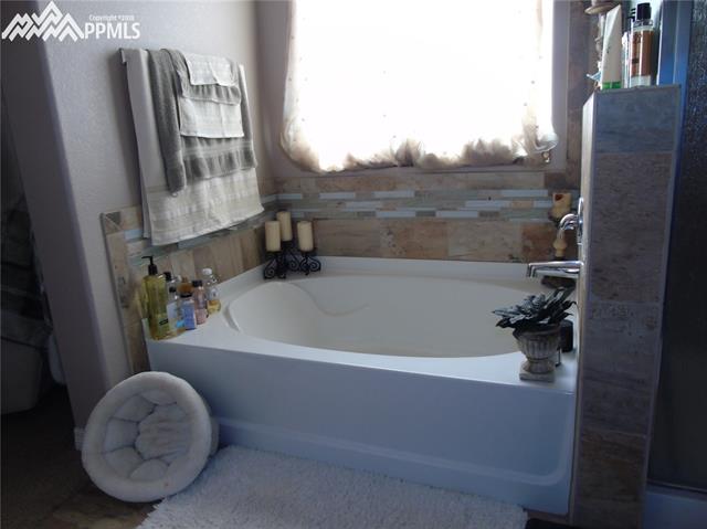1934 Reed Grass Way Colorado Springs, CO 80915 - Photo 21 of 29 Gallery Image 21