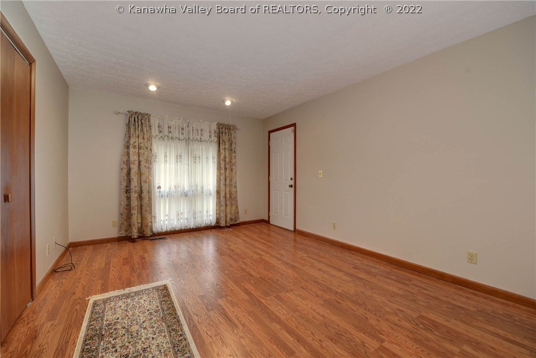 1558 Nottingham Road Charleston, WV 25314 - Photo 14 of 30 Gallery Image 14
