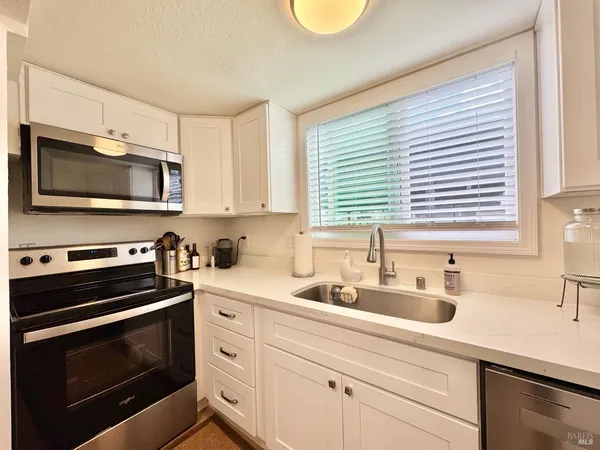 $1,999,000 | 2831 Soscol Avenue, Napa, CA 94558