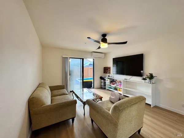 $1,999,000 | 2831 Soscol Avenue, Napa, CA 94558