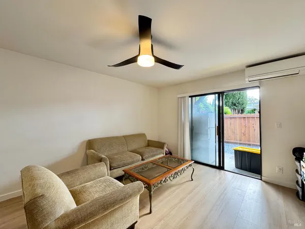 $1,999,000 | 2831 Soscol Avenue, Napa, CA 94558