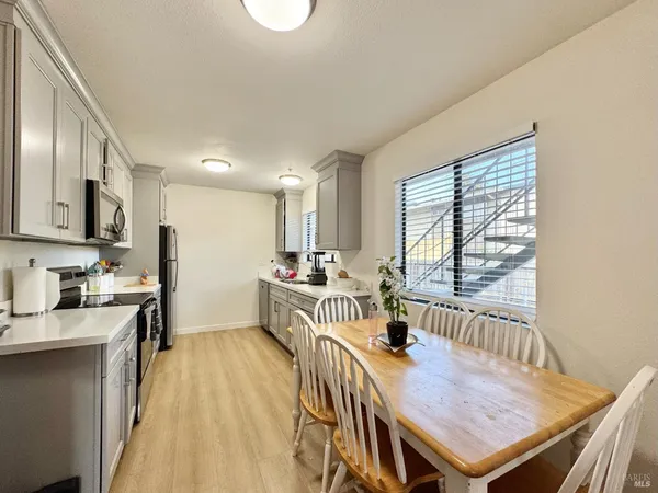 $1,999,000 | 2831 Soscol Avenue, Napa, CA 94558