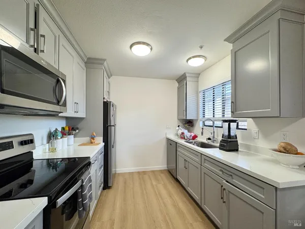 $1,999,000 | 2831 Soscol Avenue, Napa, CA 94558