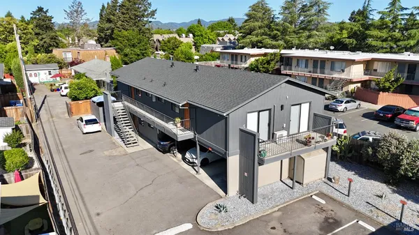 $1,999,000 | 2831 Soscol Avenue, Napa, CA 94558