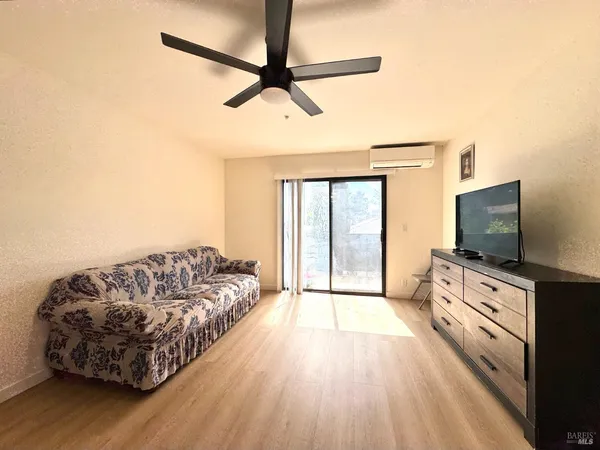 $1,999,000 | 2831 Soscol Avenue, Napa, CA 94558