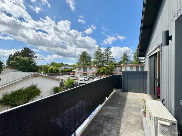 $1,999,000 | 2831 Soscol Avenue, Napa, CA 94558