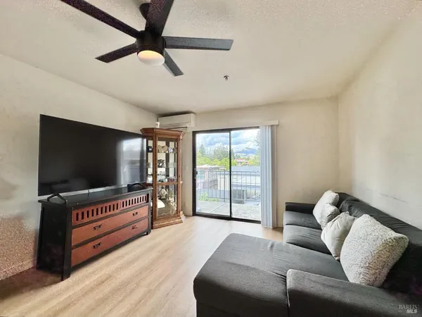 $1,999,000 | 2831 Soscol Avenue, Napa, CA 94558