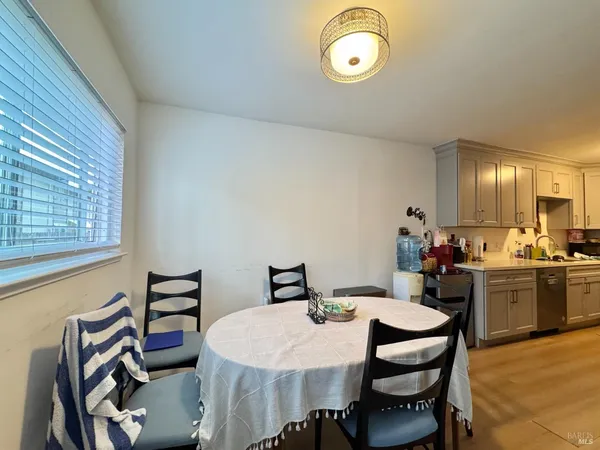 $1,999,000 | 2831 Soscol Avenue, Napa, CA 94558