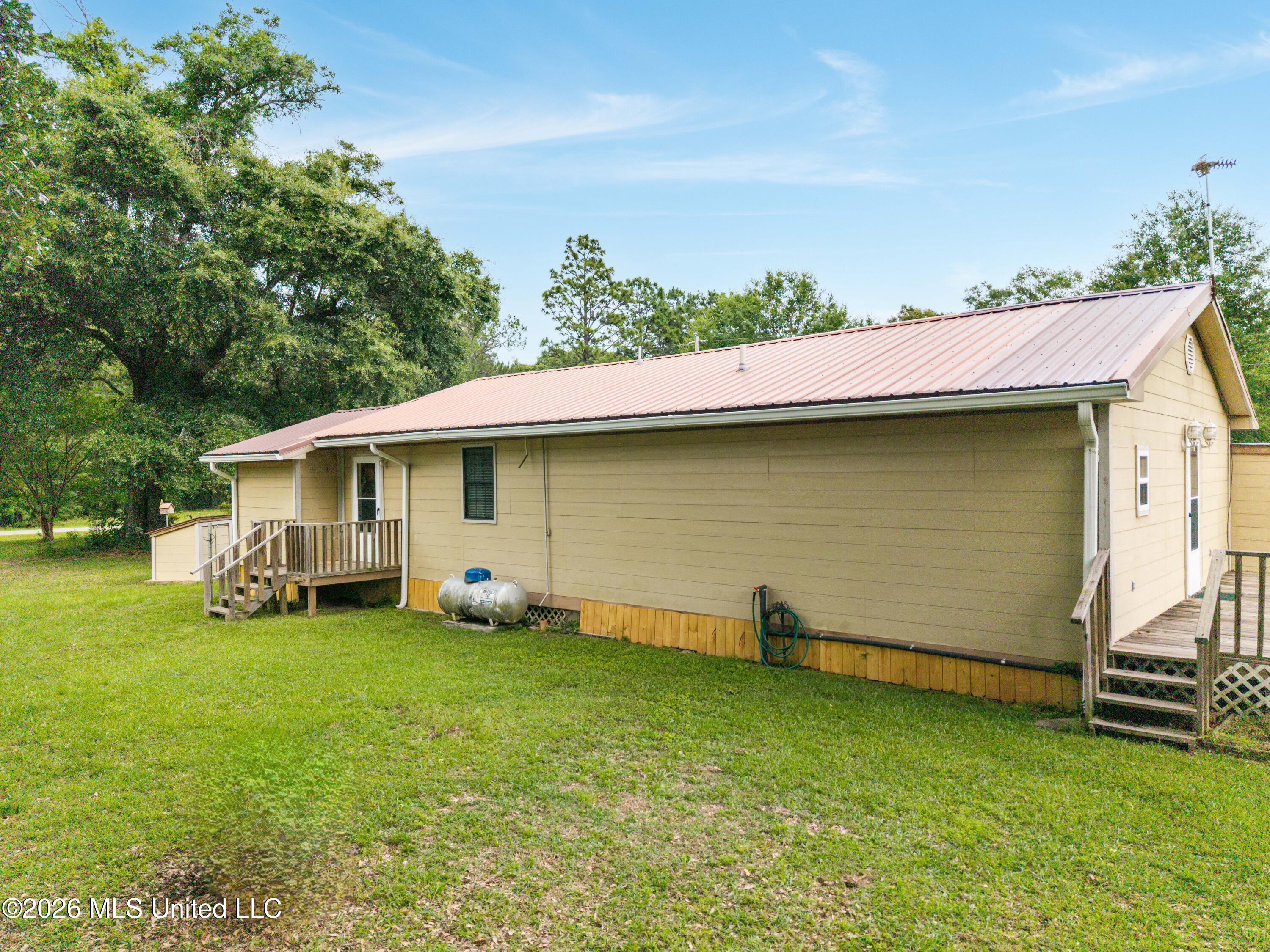 33 Gabe Street Lumberton, MS 39455 - Photo 28 of 47 33_Gabe_Street-27