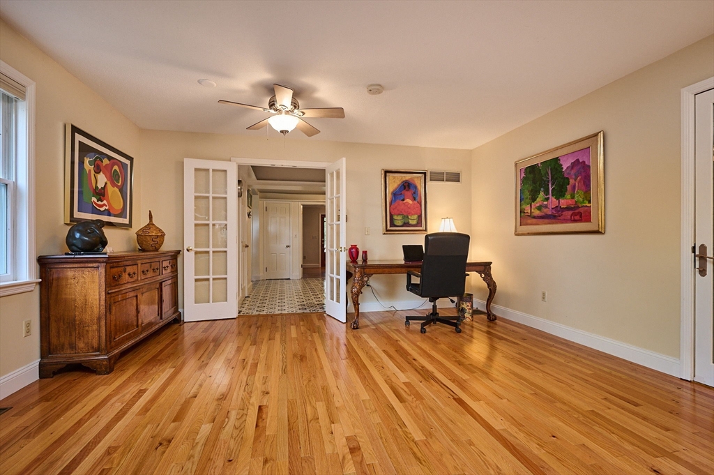 236 North Maple Street Northampton, MA 01062 - Photo 9 of 39