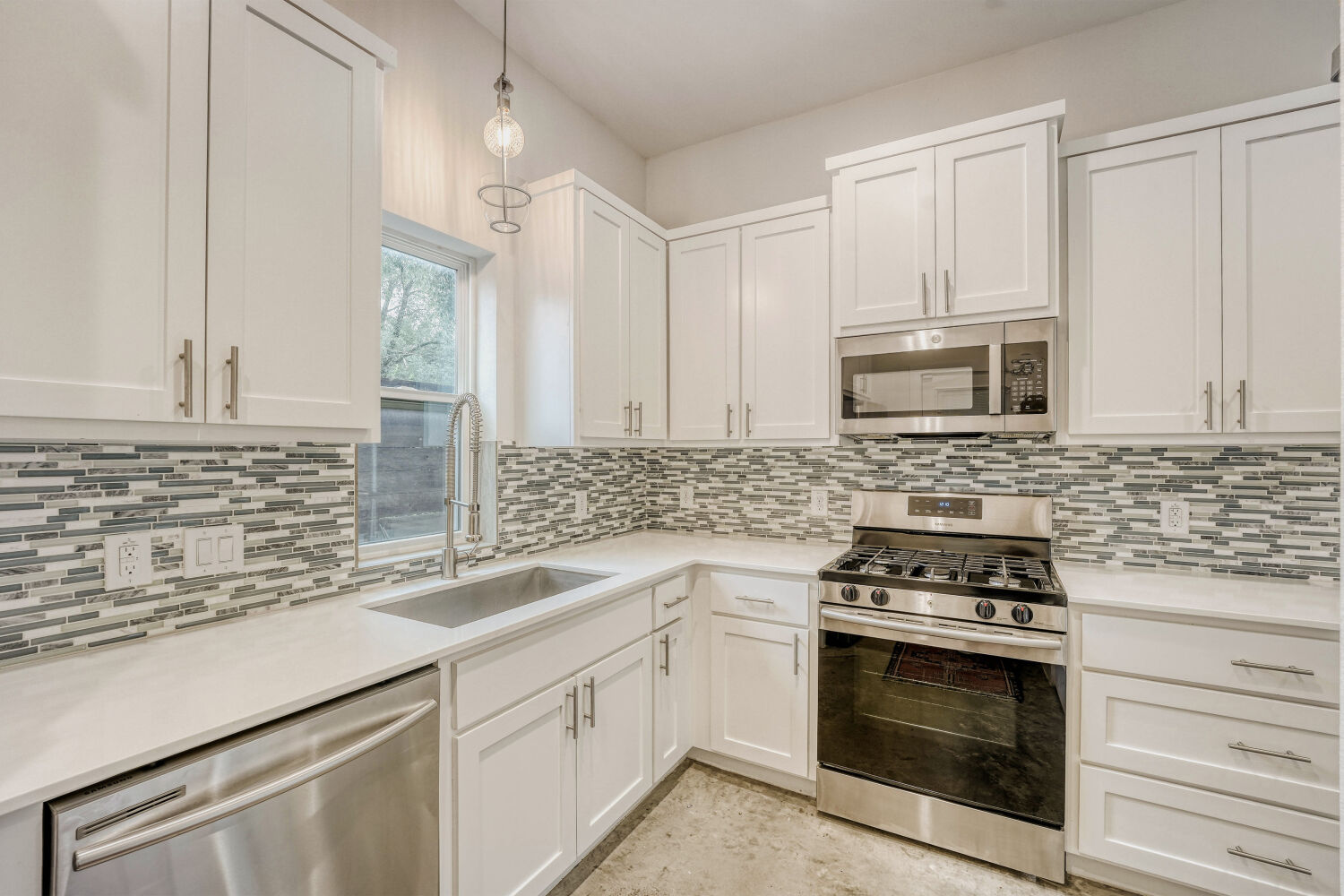 1134 Chicon Street, Unit B Austin, TX 78702 - Photo 9 of 17