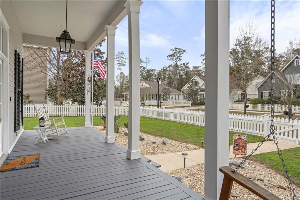 1422 Natchez Loop Covington, LA 70433 - Photo 2 of 25 Gallery Image 2