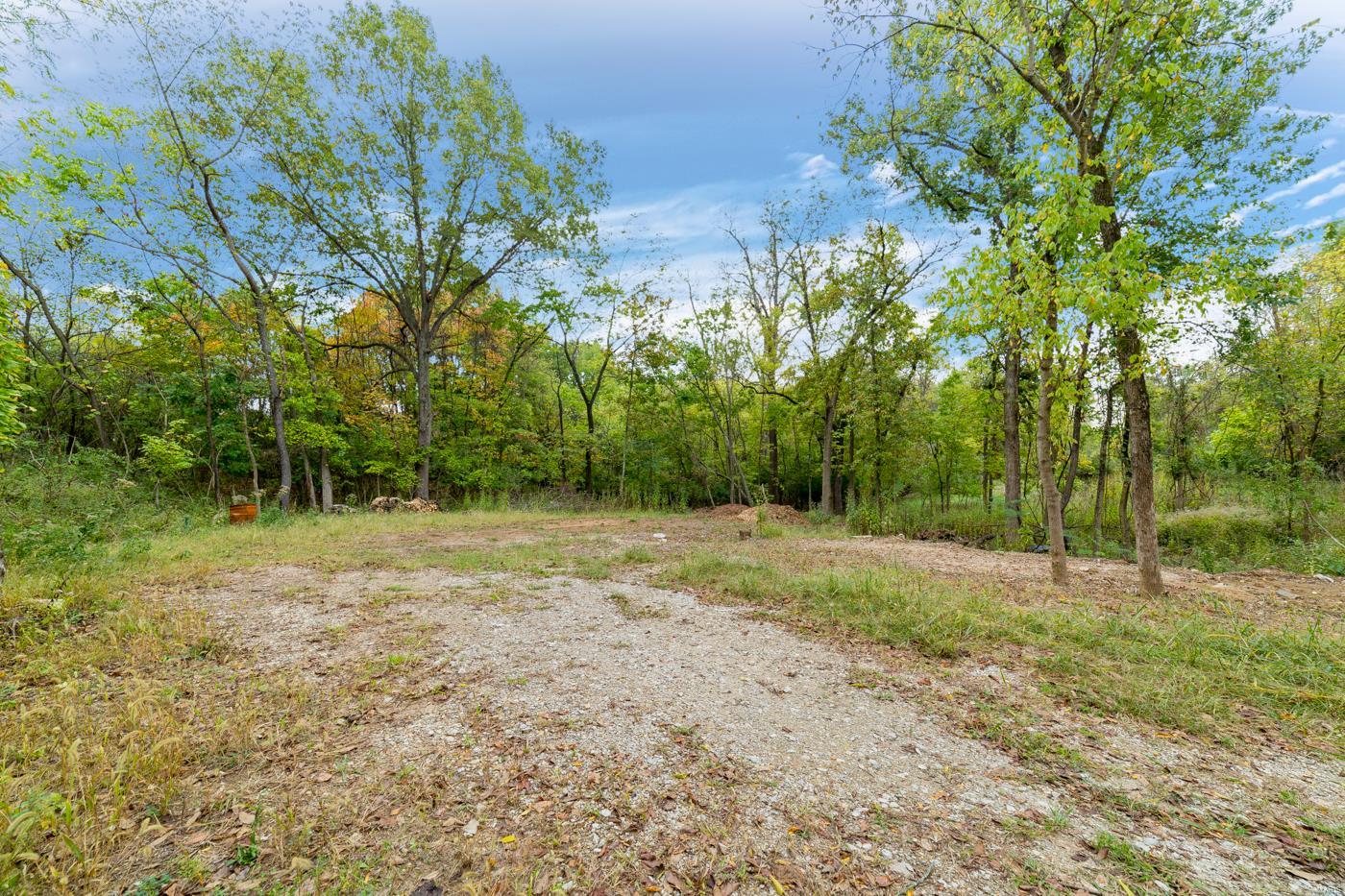 440 Dietrich Road Ballwin, MO 63021 - Photo 9 of 10 Gallery Image 9