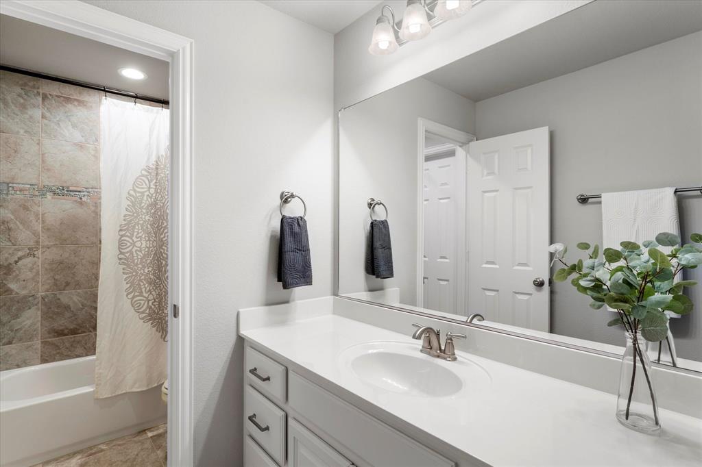 3460 Redpine Drive Prosper, TX 75078 - Photo 32 of 40 So much space!