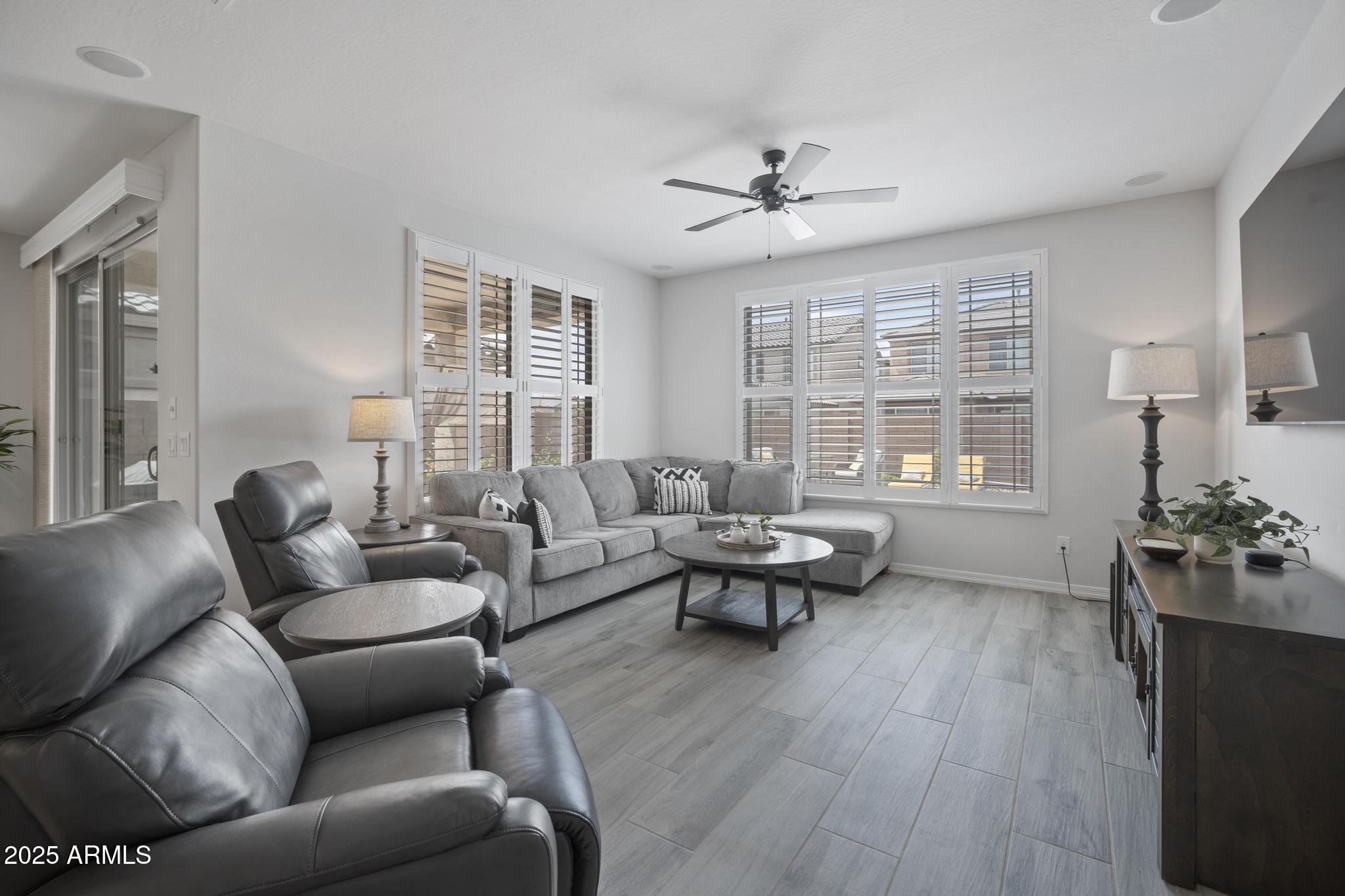 23018 East Mewes Road Queen Creek, AZ 85142 - Photo 12 of 33 SOL01011