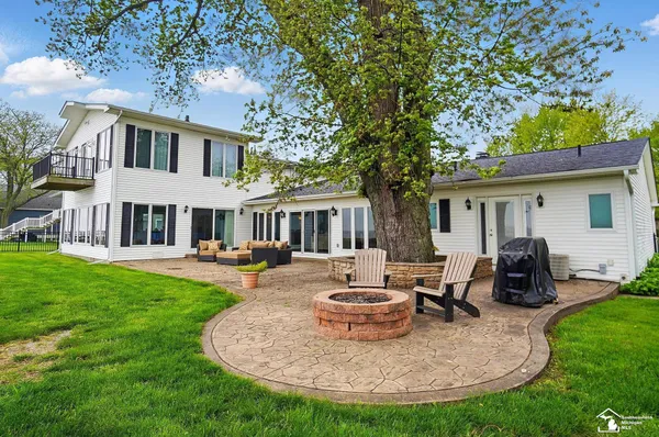 $824,999 | 13542 Venetian Drive, Monroe, MI 48161