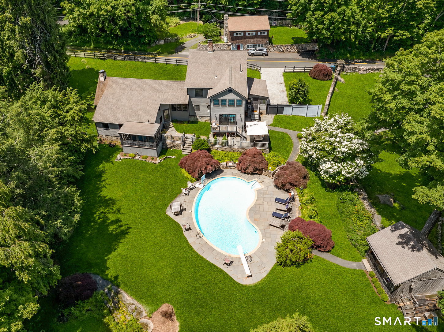 214 Florida Hill Road Ridgefield, CT 06877 - Photo 1 of 38