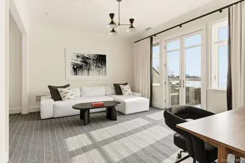 $19,500,000 | 217 Hommocks Road, Larchmont, NY 10538