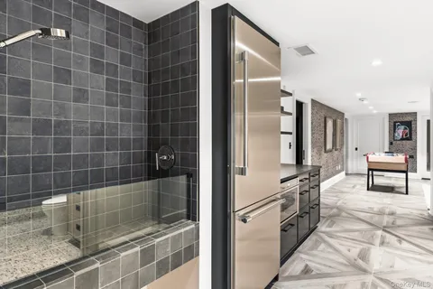 $19,500,000 | 217 Hommocks Road, Larchmont, NY 10538