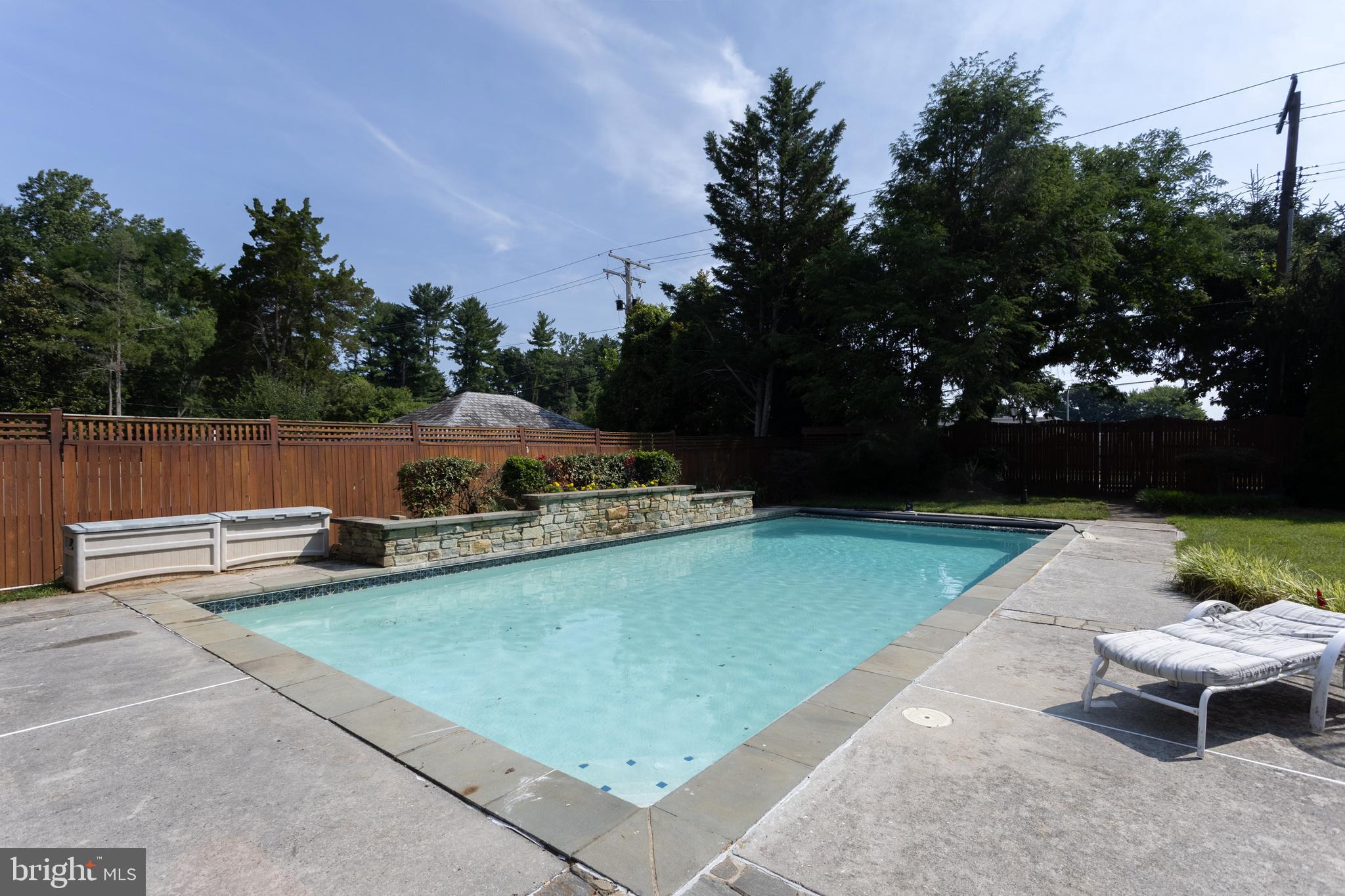 3403 Overbrook Road Baltimore, MD 21208 - Photo 8 of 55