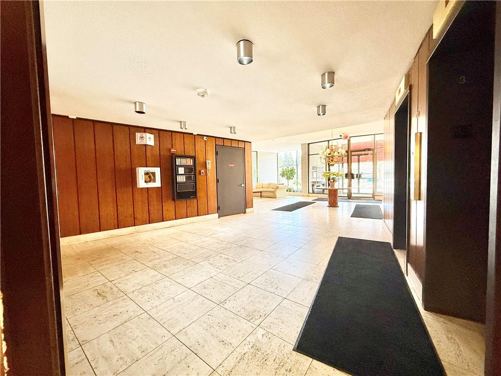 1160 Bower Hill Road, Unit 302C Mt. Lebanon, PA 15243 - Photo 6 of 39 a view of a entryway